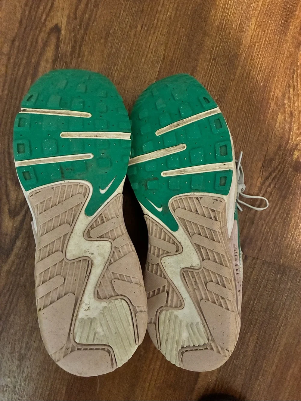 Nike women’s air